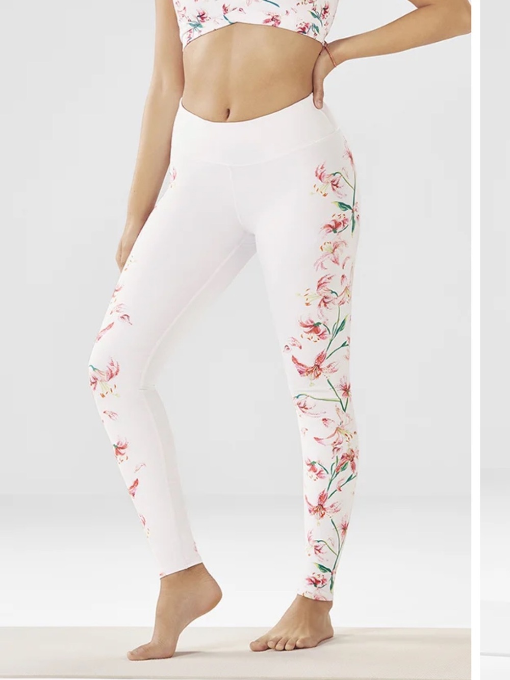 Fabletics Define PowerHold® Mid-Rise Legging - Color: Lily Vine Print